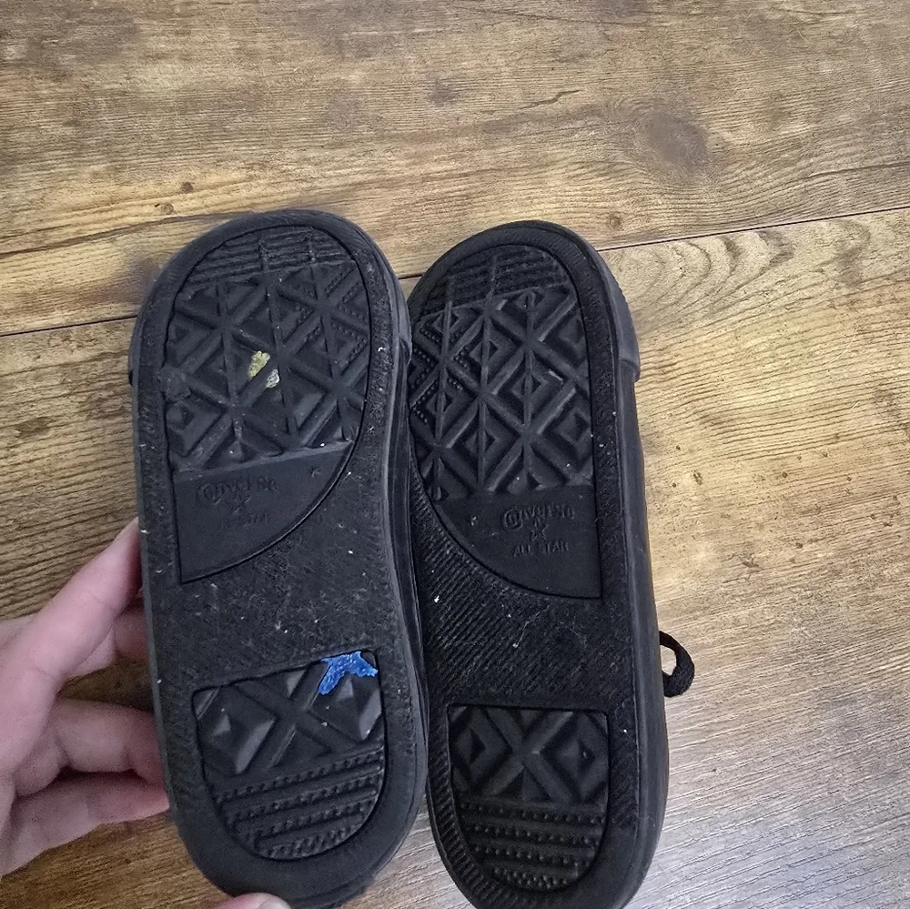 Converse Classic Black Kids Sneakers Toddlers Size 10